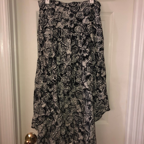 Charlotte Russe Dresses & Skirts - NWT High Low Skirt Charlotte Russe Dresses & Skirts - NWT High Low Skirt